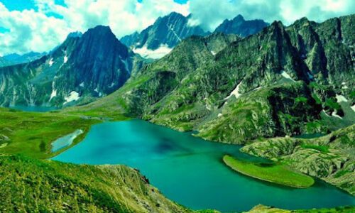 Exploring the Majestic Great Kashmir Lakes Trek with Compass Crew