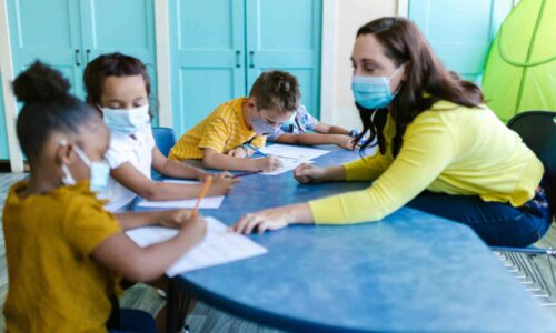 Are there daycare centers in Abu Dhabi that provide before and after-school care?